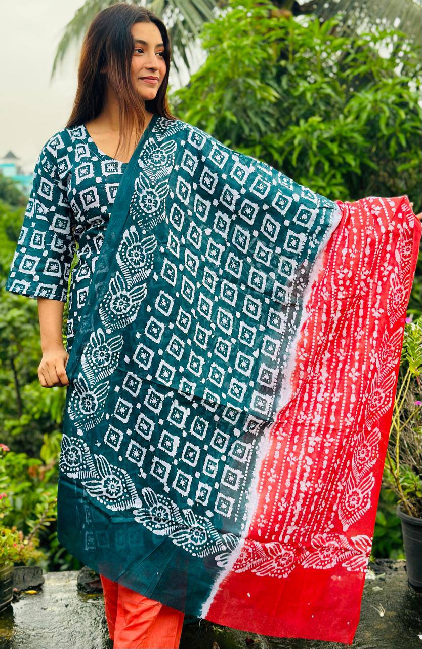 প্রিমিয়াম কোয়ালিটি রেডিমেড সুতির থ্রি-পিস।