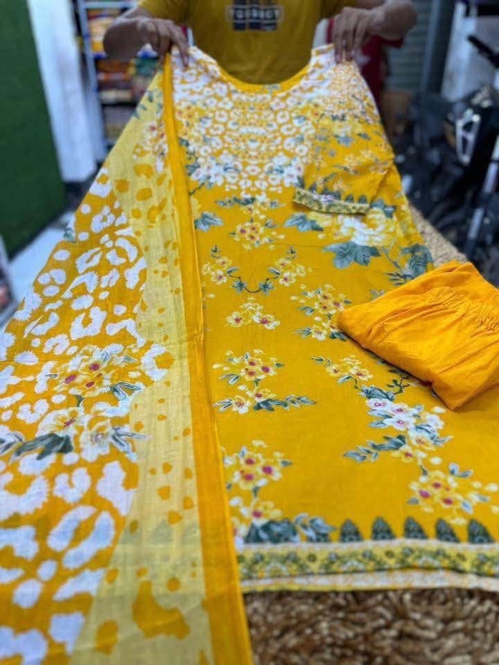 প্রিমিয়াম কোয়ালিটি রেডিমেড সুতির থ্রি-পিস।