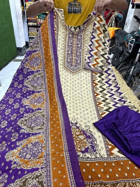 প্রিমিয়াম কোয়ালিটি রেডিমেড সুতির থ্রি-পিস।