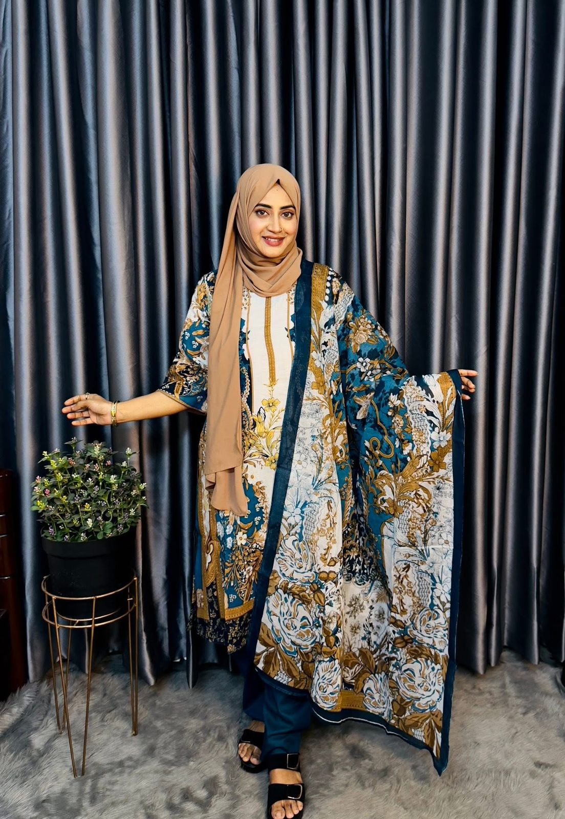 প্রিমিয়াম কোয়ালিটি আনস্ট্রিচ সুতির থ্রি-পিস